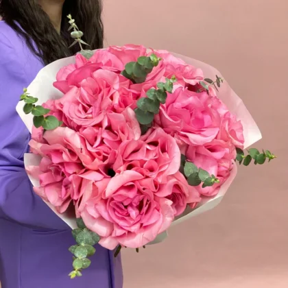 Роза, Эвкалипт, цвет розовый, 15 шт