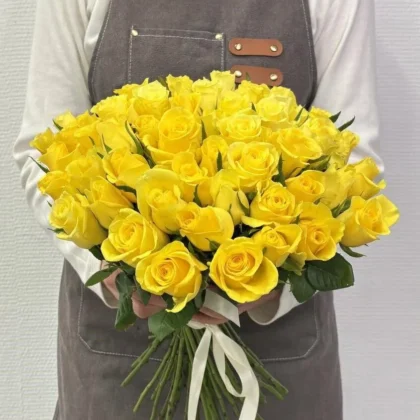 Роза, цвет желтый, 51 шт